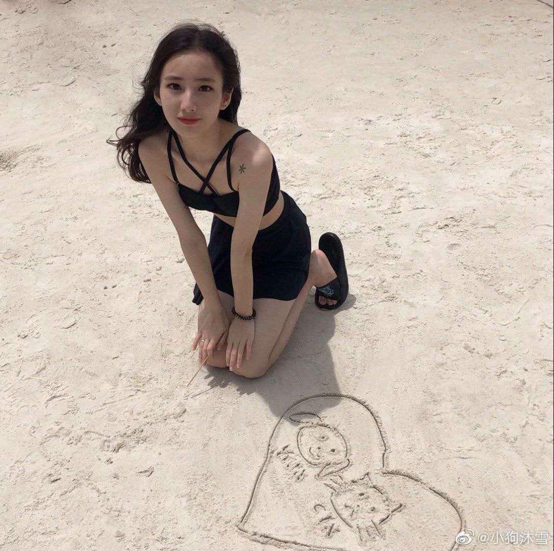 绝美身材泳照大赛！这谁能顶的住！