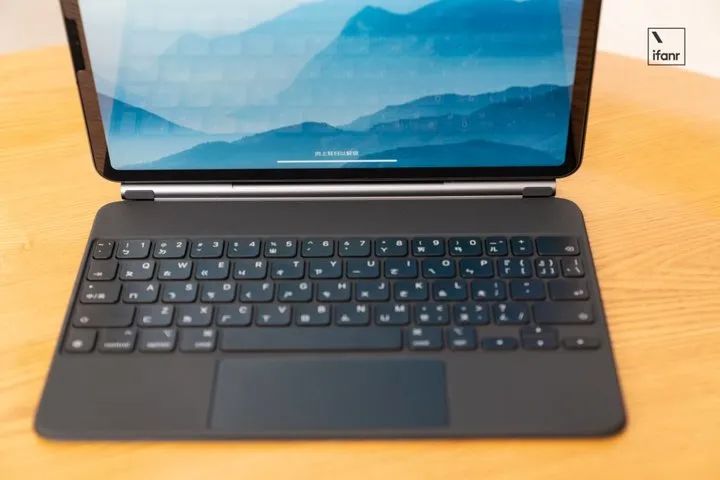 十问十答，告诉你 iPad Pro 的妙控键盘体验怎么样？