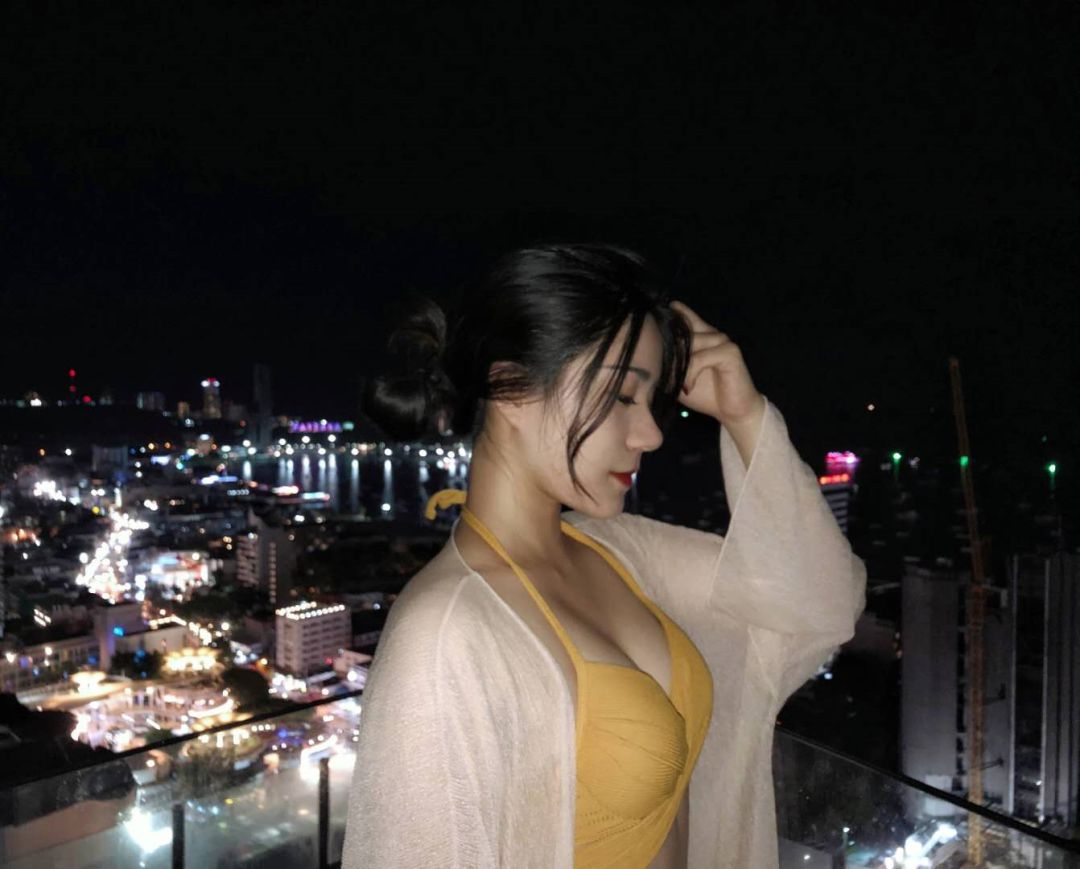 绝美身材泳照大赛！这谁能顶的住！