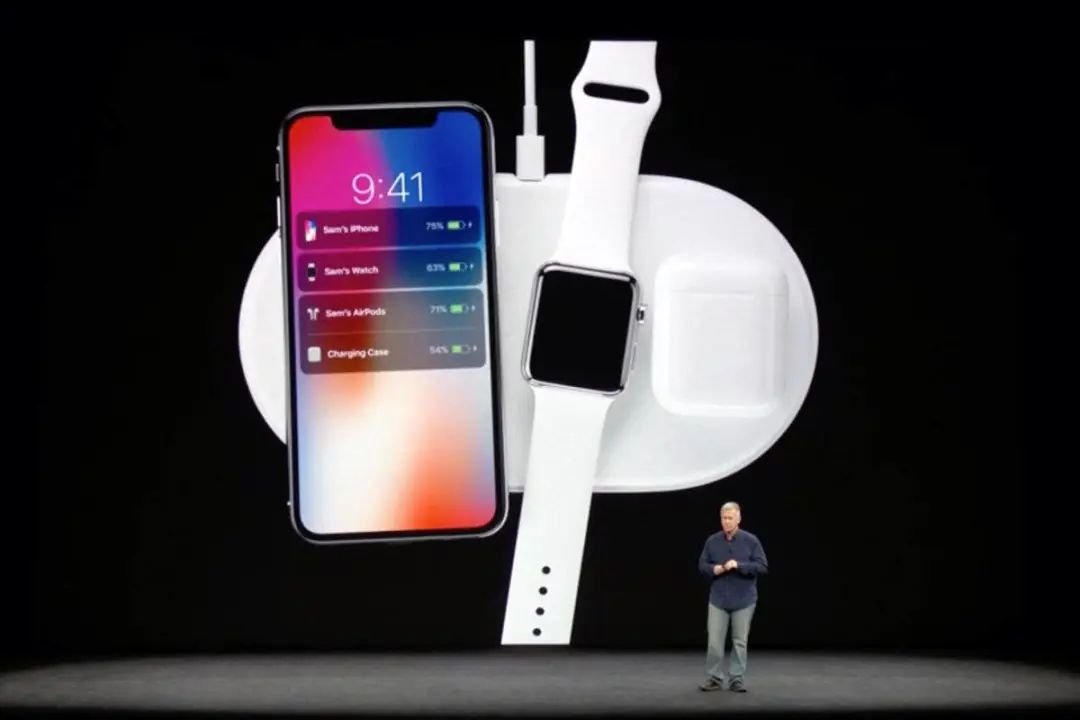 苹果 AirPower 或搭载 A11 芯片 / Apple Pay 即将支持岭南通 / 微信群聊名称支持备注功能