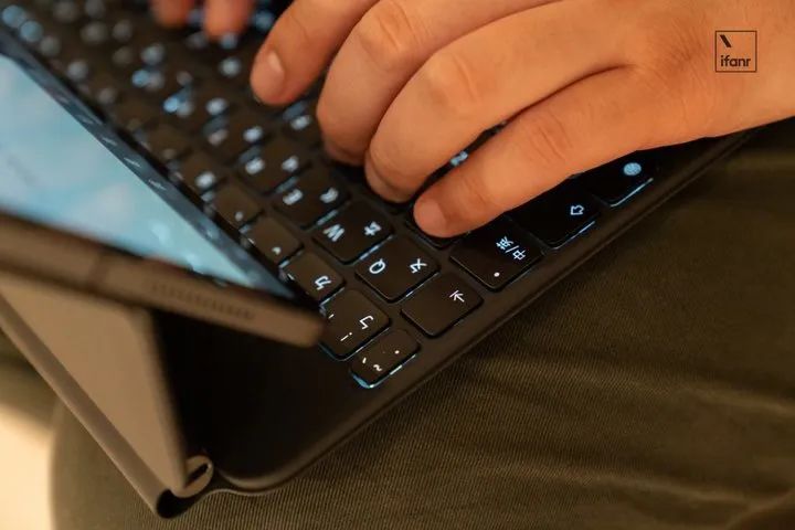 十问十答，告诉你 iPad Pro 的妙控键盘体验怎么样？