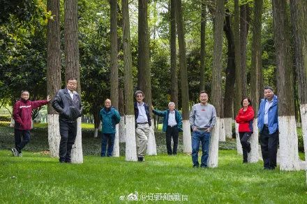武汉解封，可他们还在重症病房......