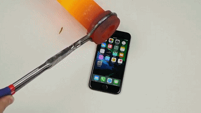 阉割换壳信号烂，iPhone SE到底香不香？