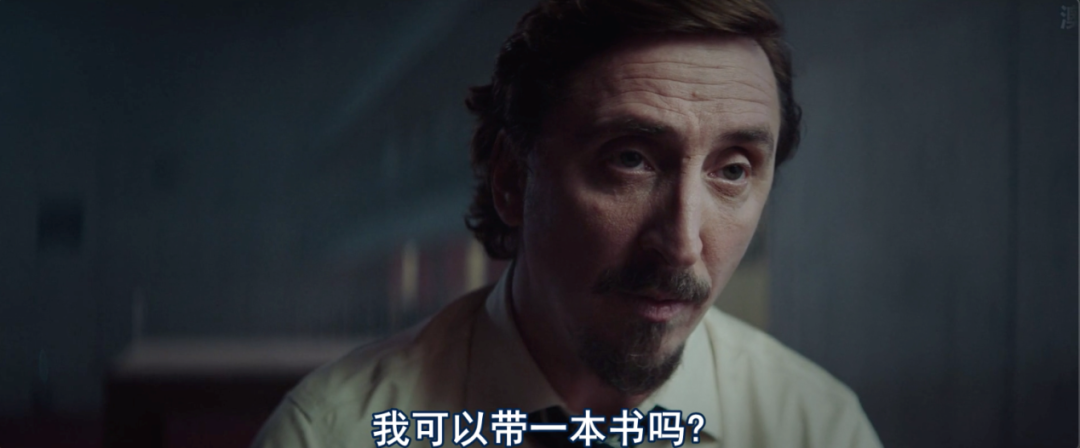 ​《雪国列车》垂直升级版，脑洞巨大，内涵深刻