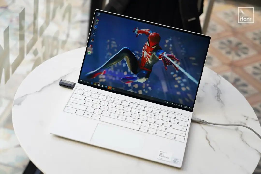 戴尔 XPS 13-9300 评测：在平板与笔记本之间的电脑
