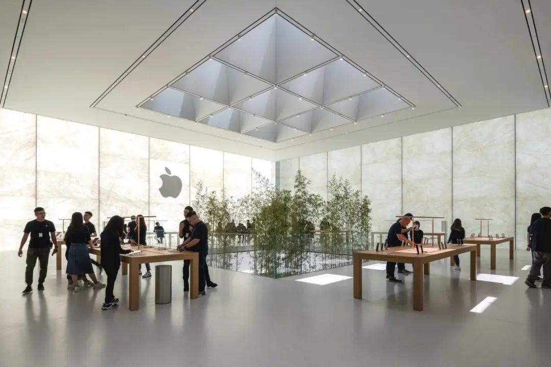 苹果优衣库星巴克，那些把旗舰店开成了旅游景点的品牌