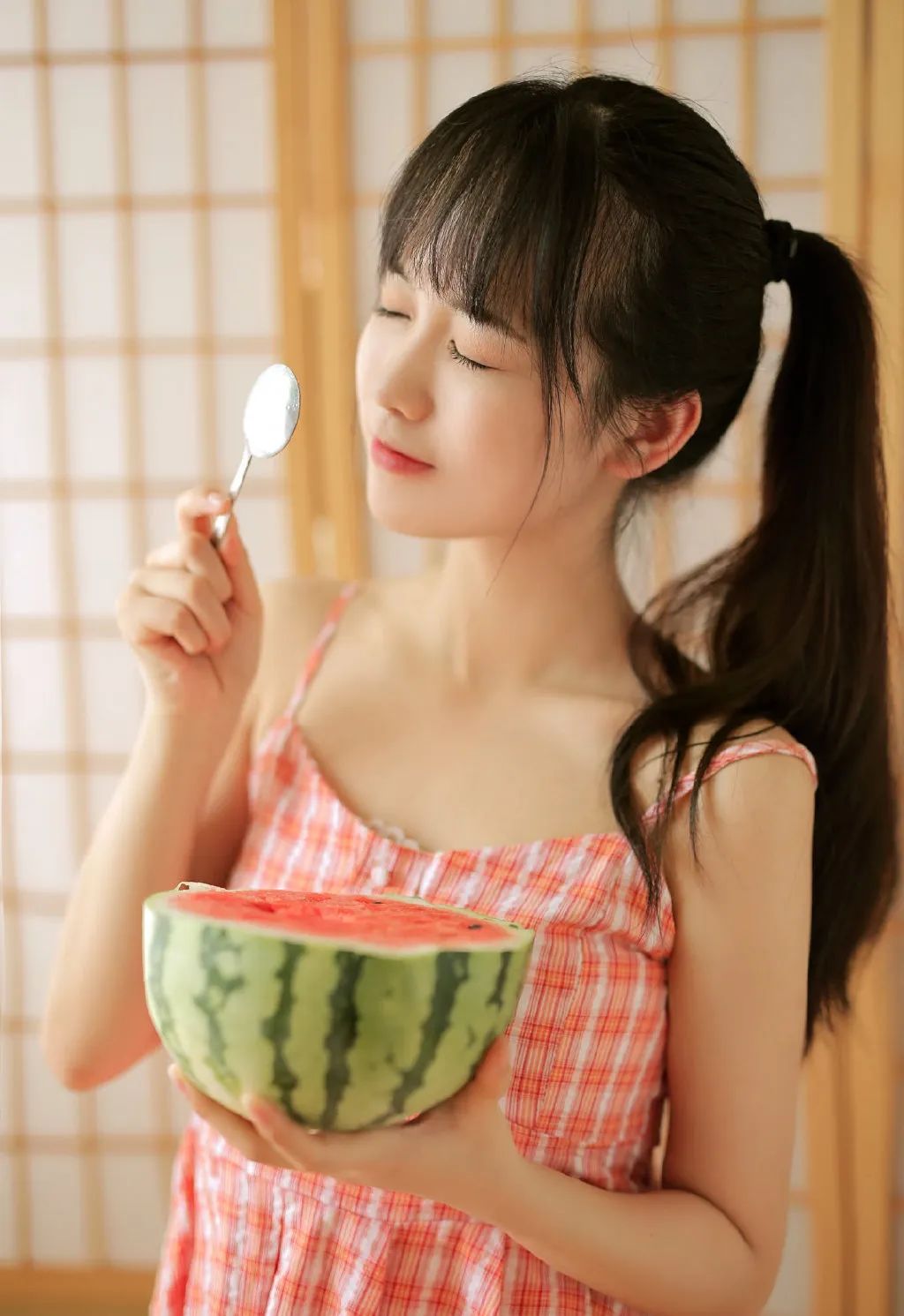 俏皮少女