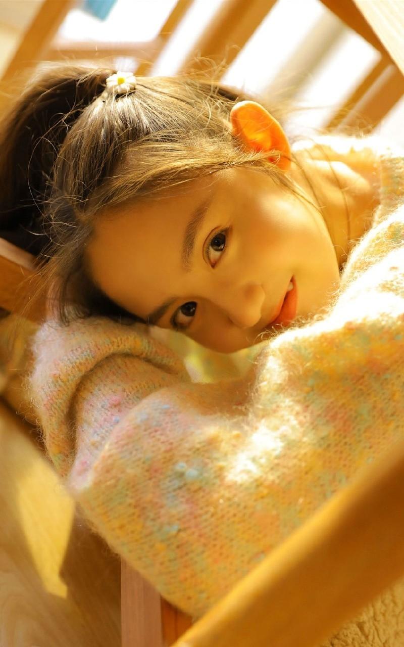 幼态感双马尾软妹俏皮虎牙复古艺术写真集