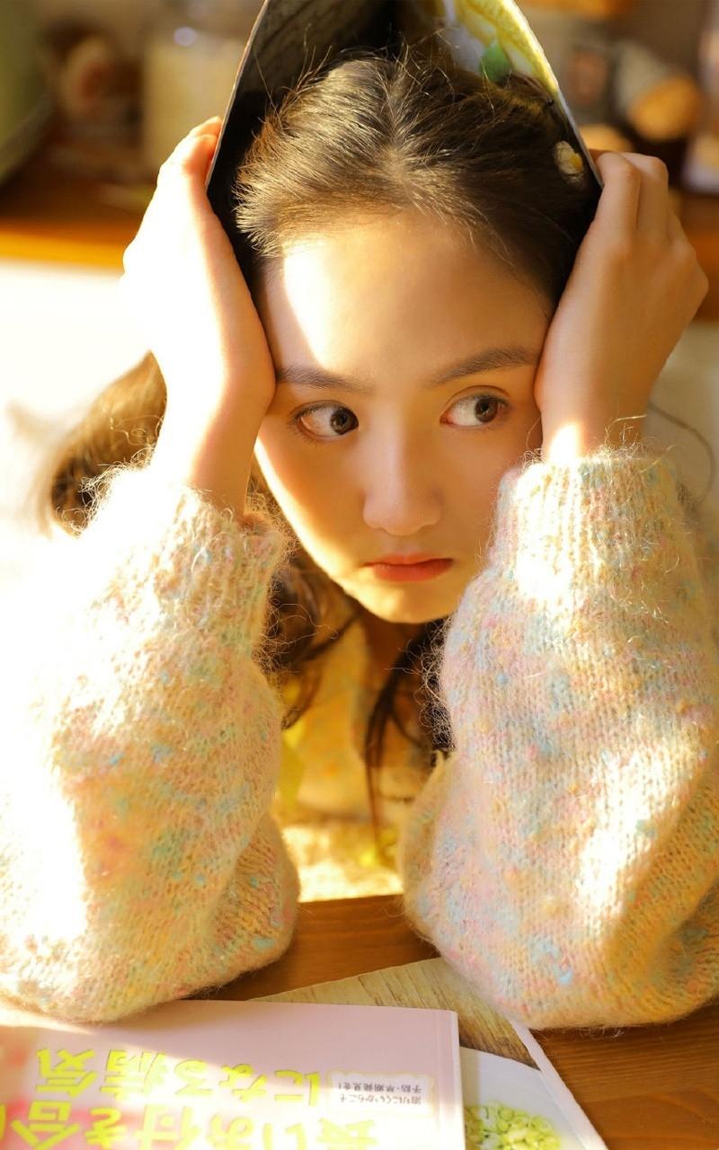幼态感双马尾软妹俏皮虎牙复古艺术写真集