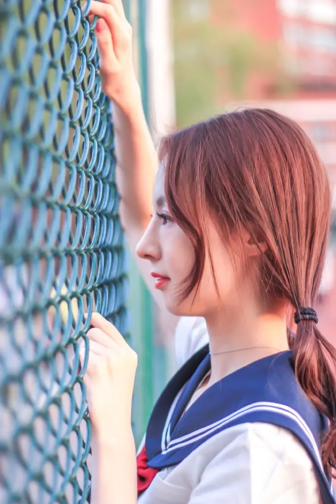 才女清纯mm美女艾莲娜图片