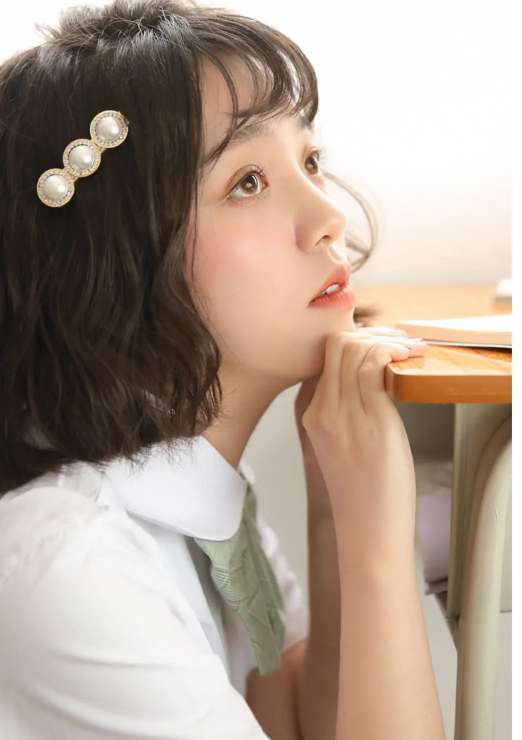 清新美女萝莉制服诱惑写真图片