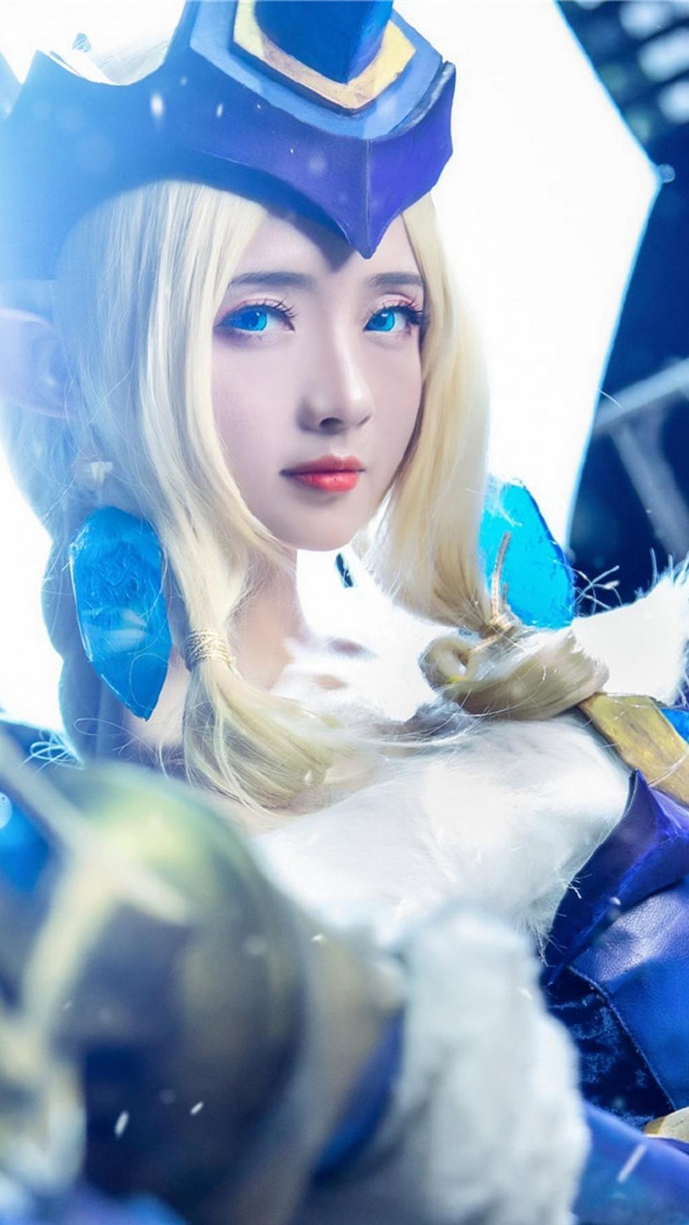 丰胸美女cosplay英雄联盟索拉卡唯美写真