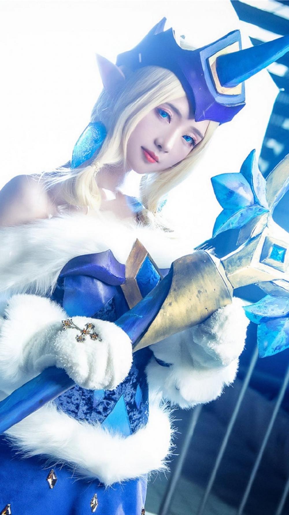 丰胸美女cosplay英雄联盟索拉卡唯美写真
