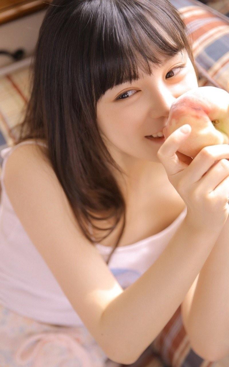 桃子味娇嫩美少女吊带长腿又纯又欲美图