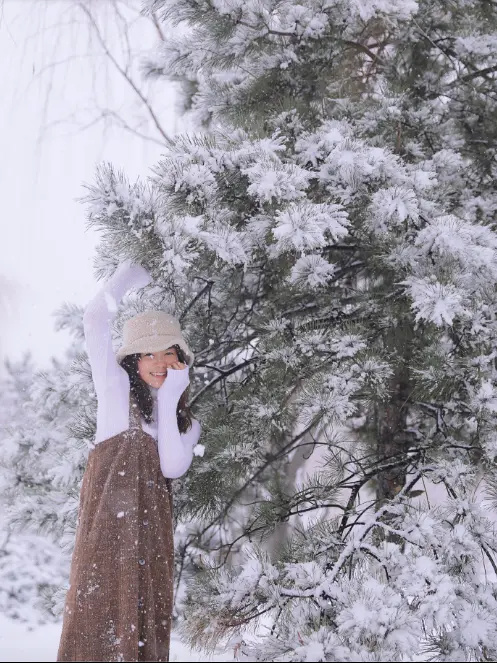 日系画风清纯mm美女下雪天唯美写真图片