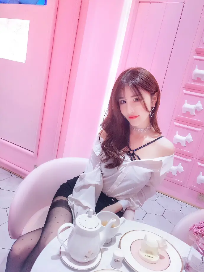 美丽和可爱并存的清纯mm美女图片