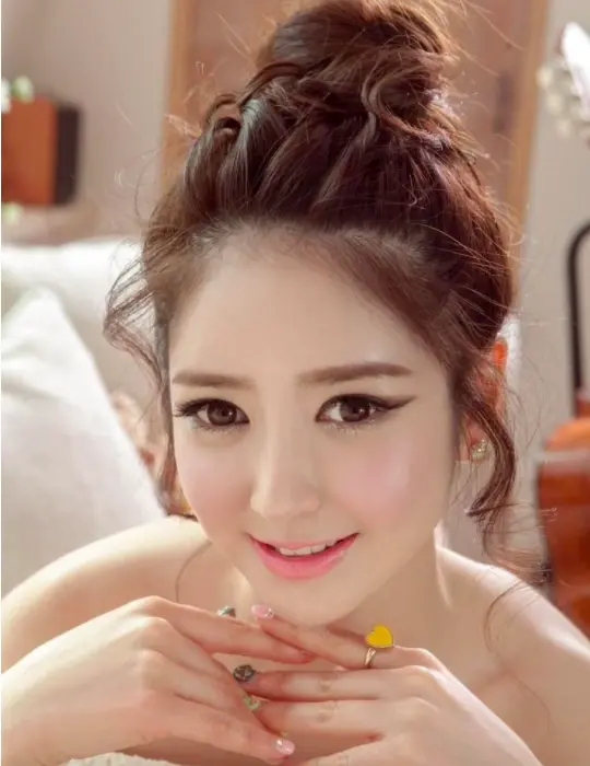95后美女纯美清新甜美图片