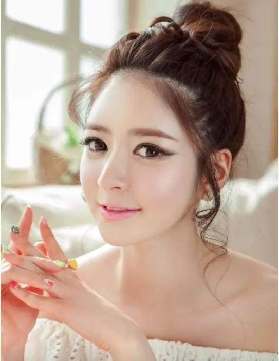 95后美女纯美清新甜美图片