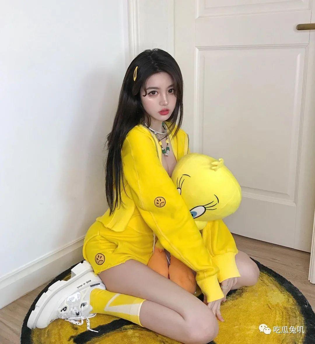 INS网红 | nankijin