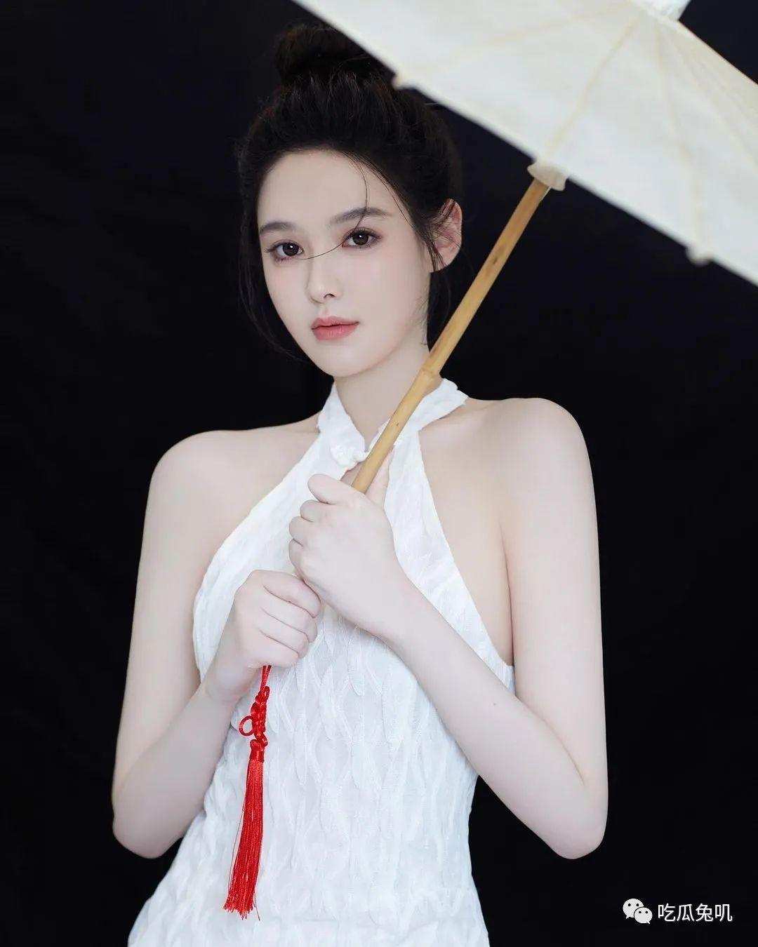INS网红 | nini.nicky