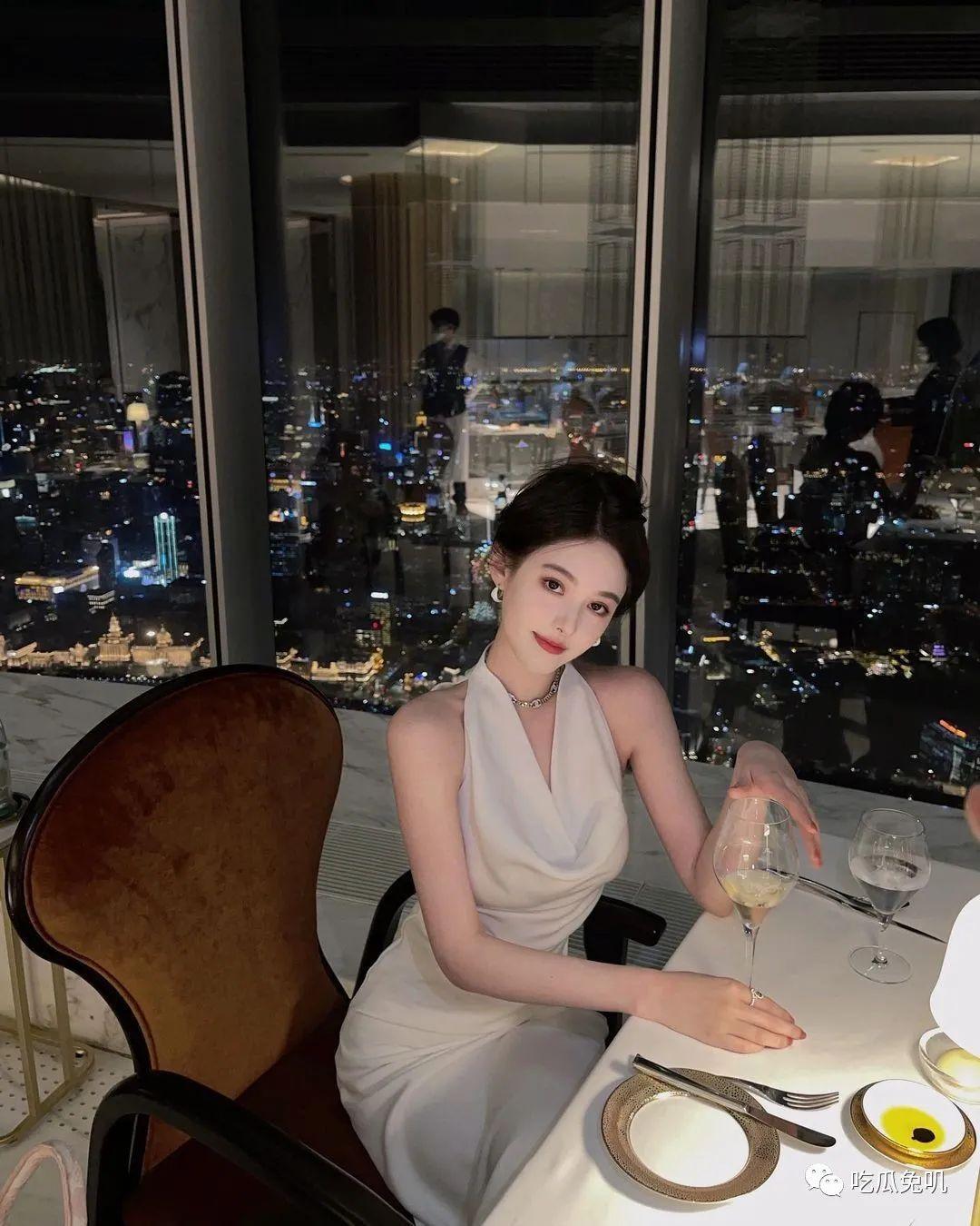 INS网红 | nini.nicky