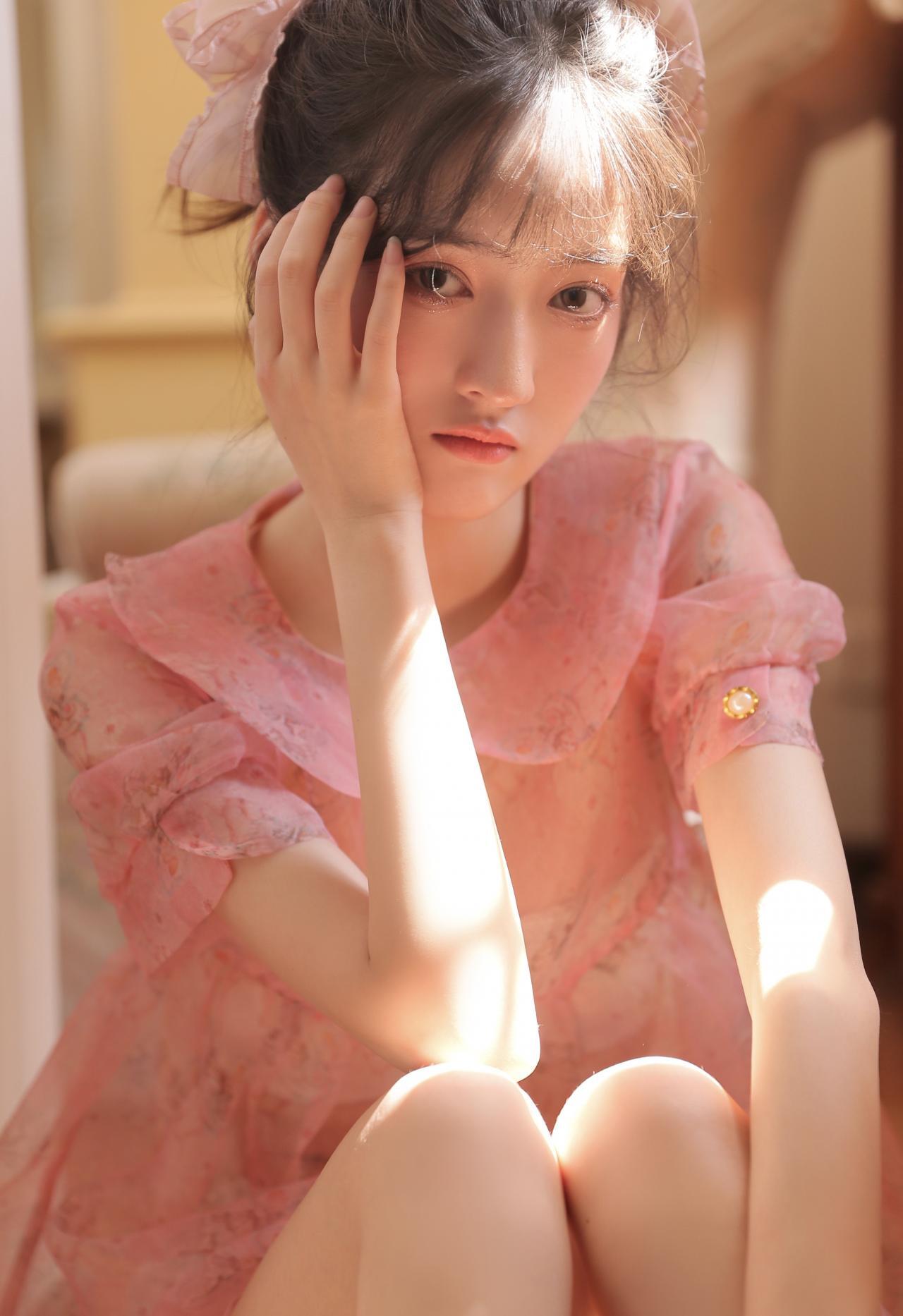想我就抱抱空气-唯美女生