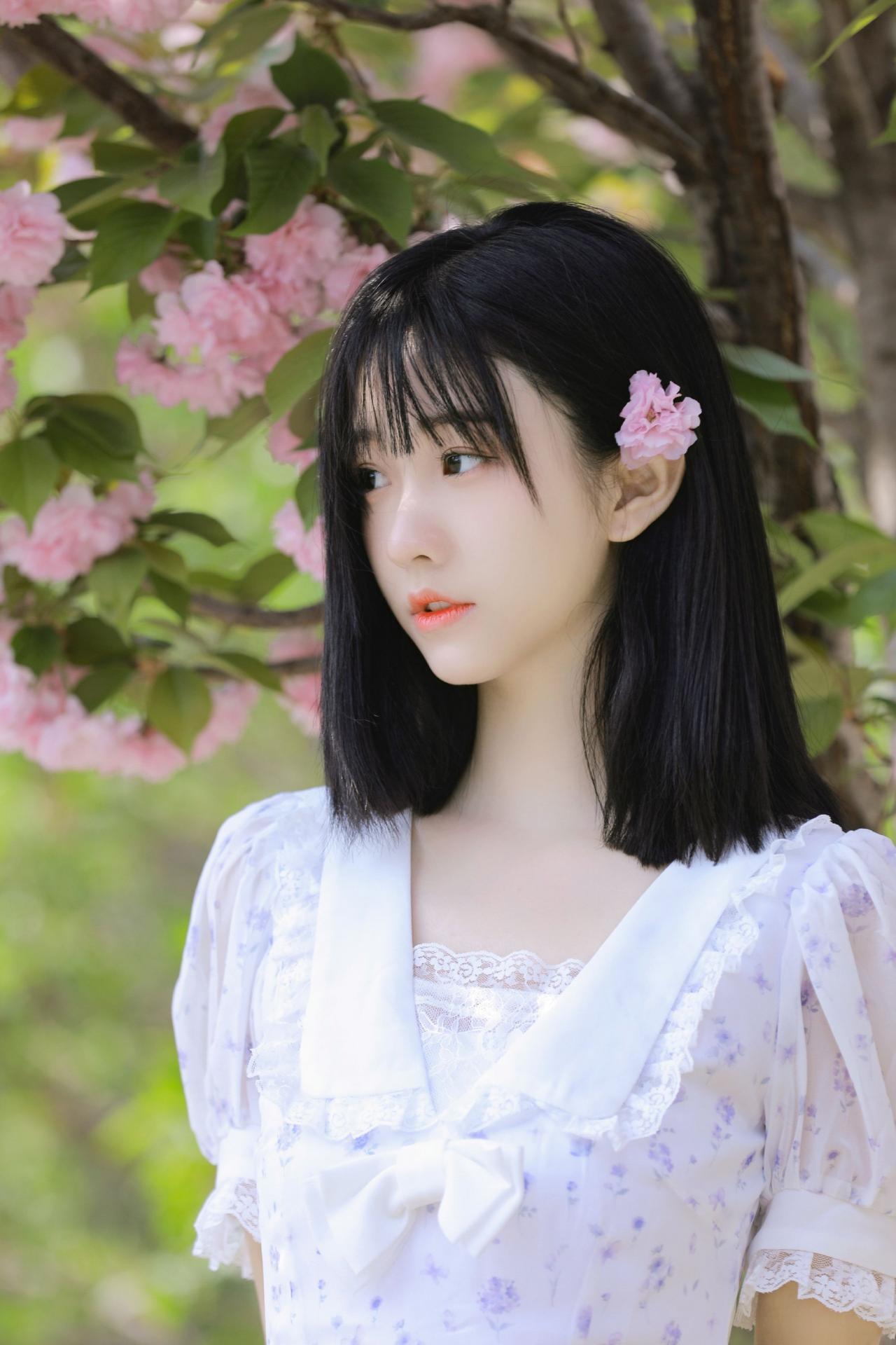 想你的时候，花又开了-唯美女生