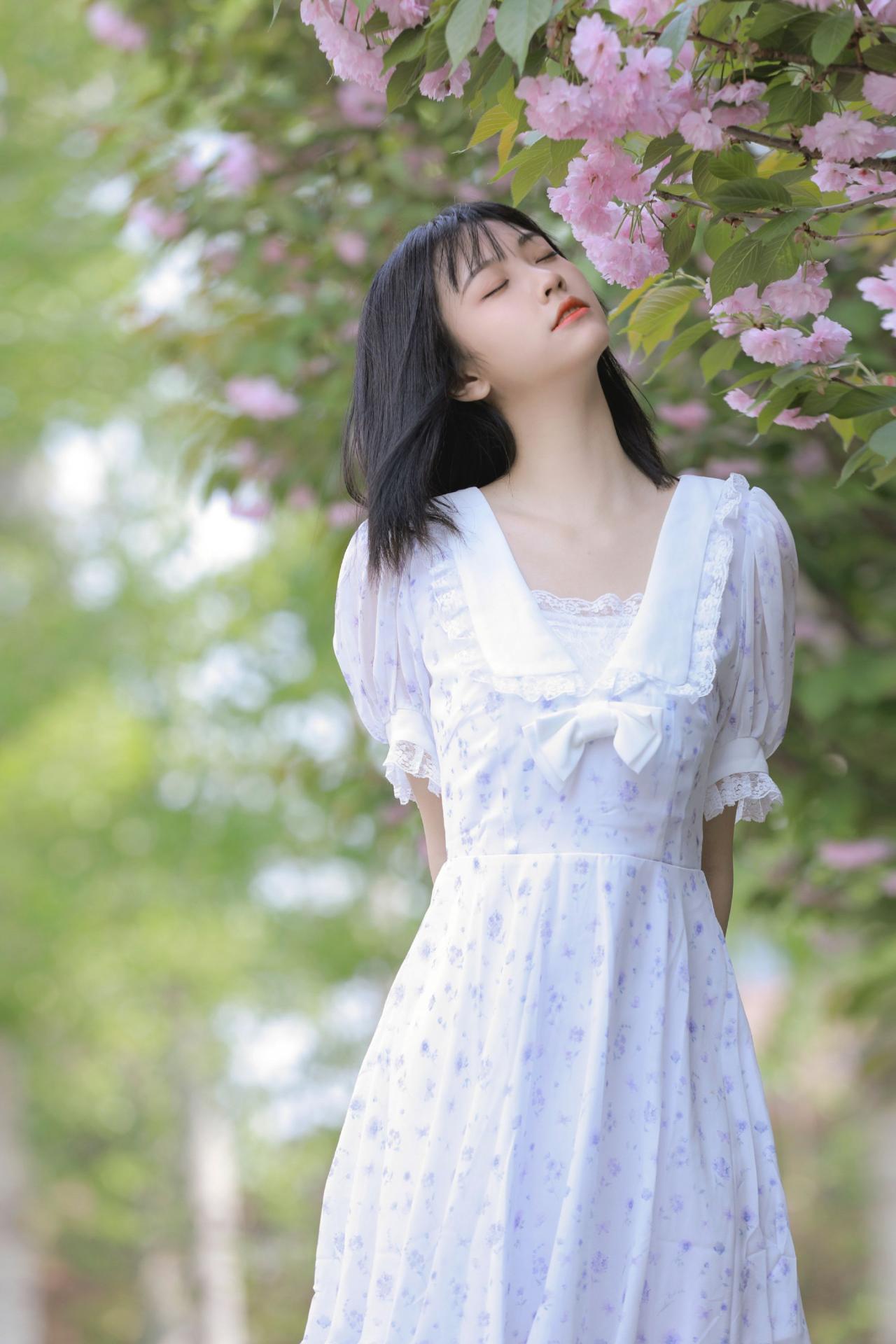 想你的时候，花又开了-唯美女生