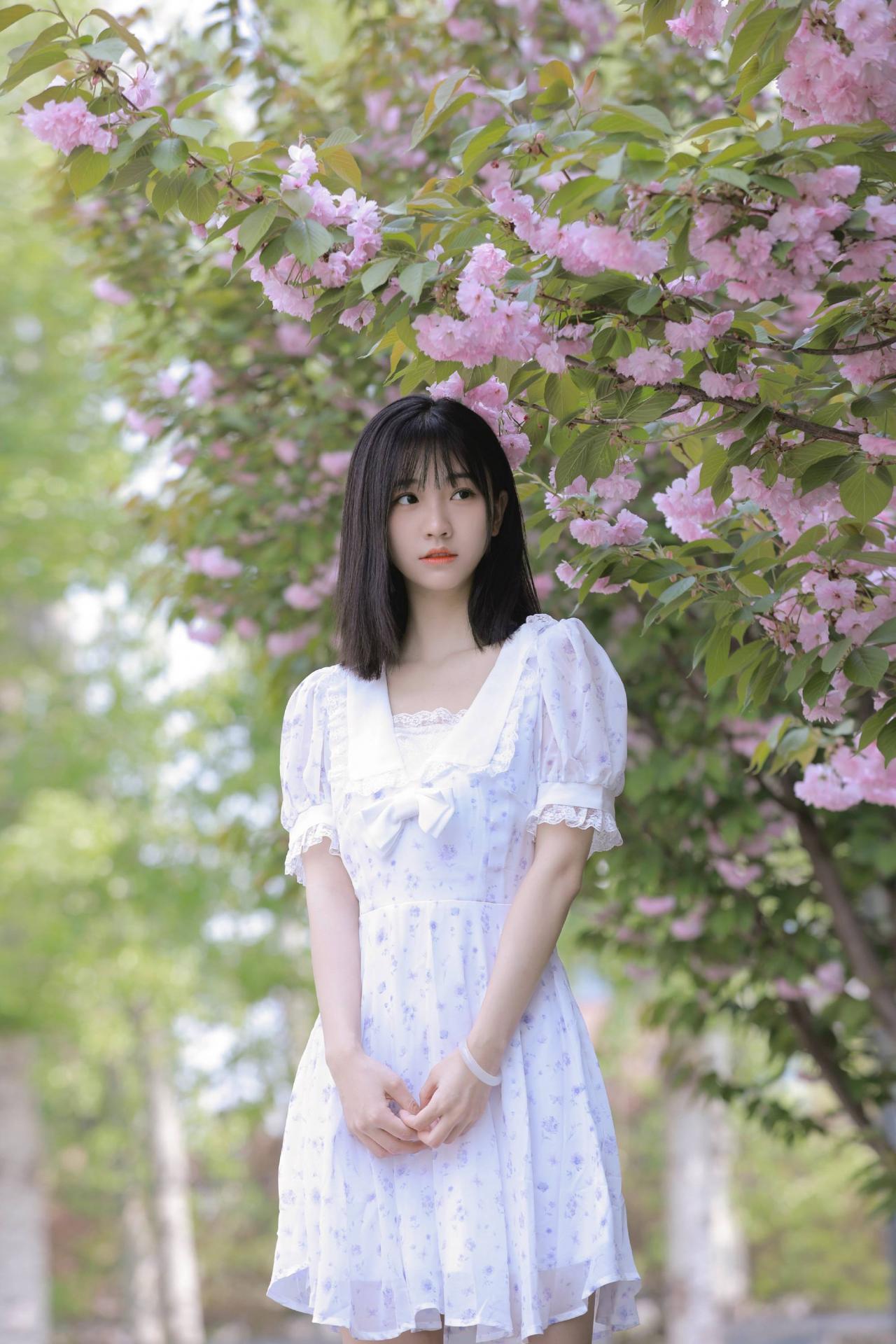 想你的时候，花又开了-唯美女生
