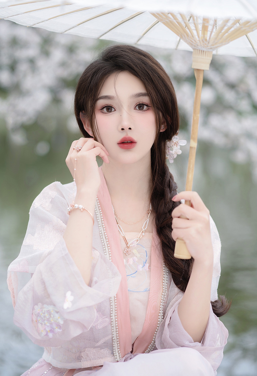 清风几番随我梦，落上云外小桃枝-唯美女生