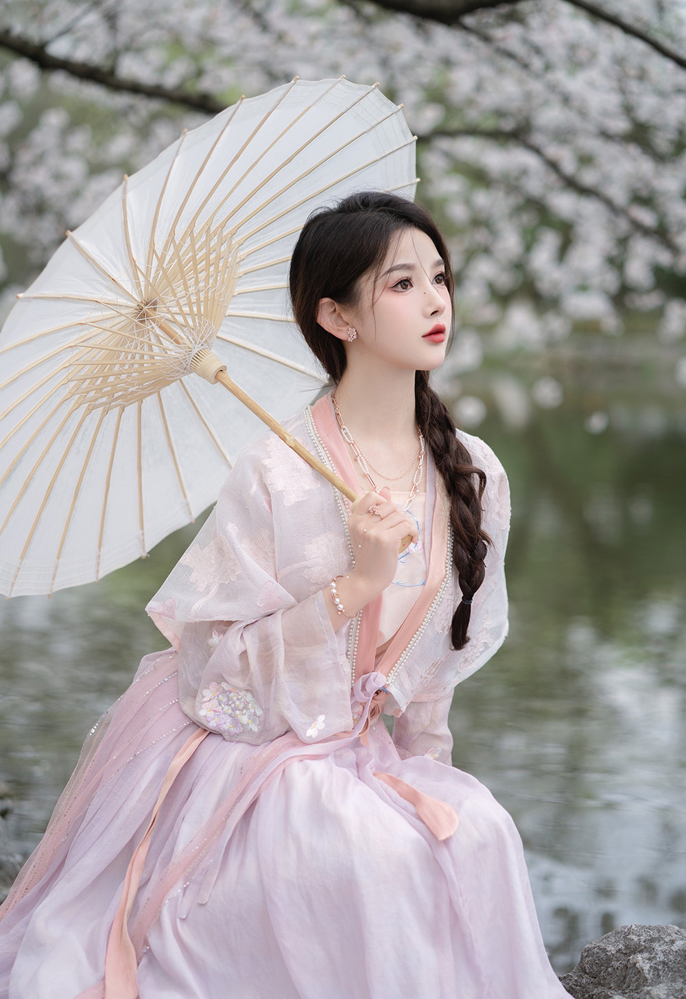 清风几番随我梦，落上云外小桃枝-唯美女生