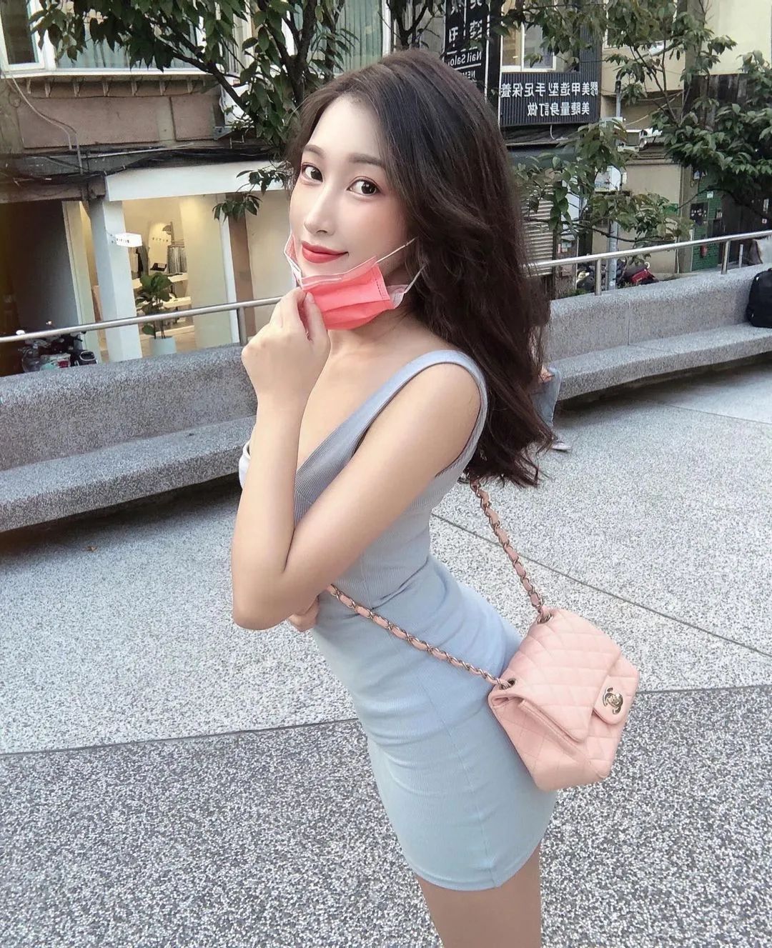 娜娜米