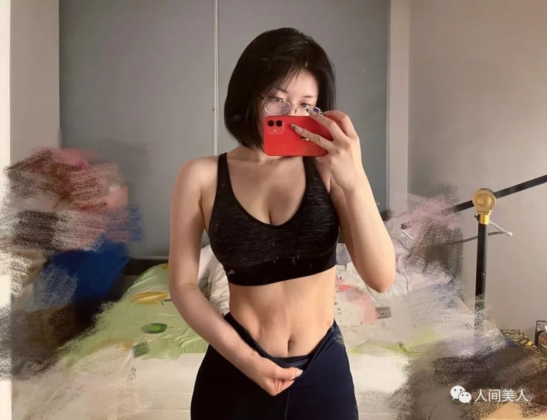 网红美女：程女士