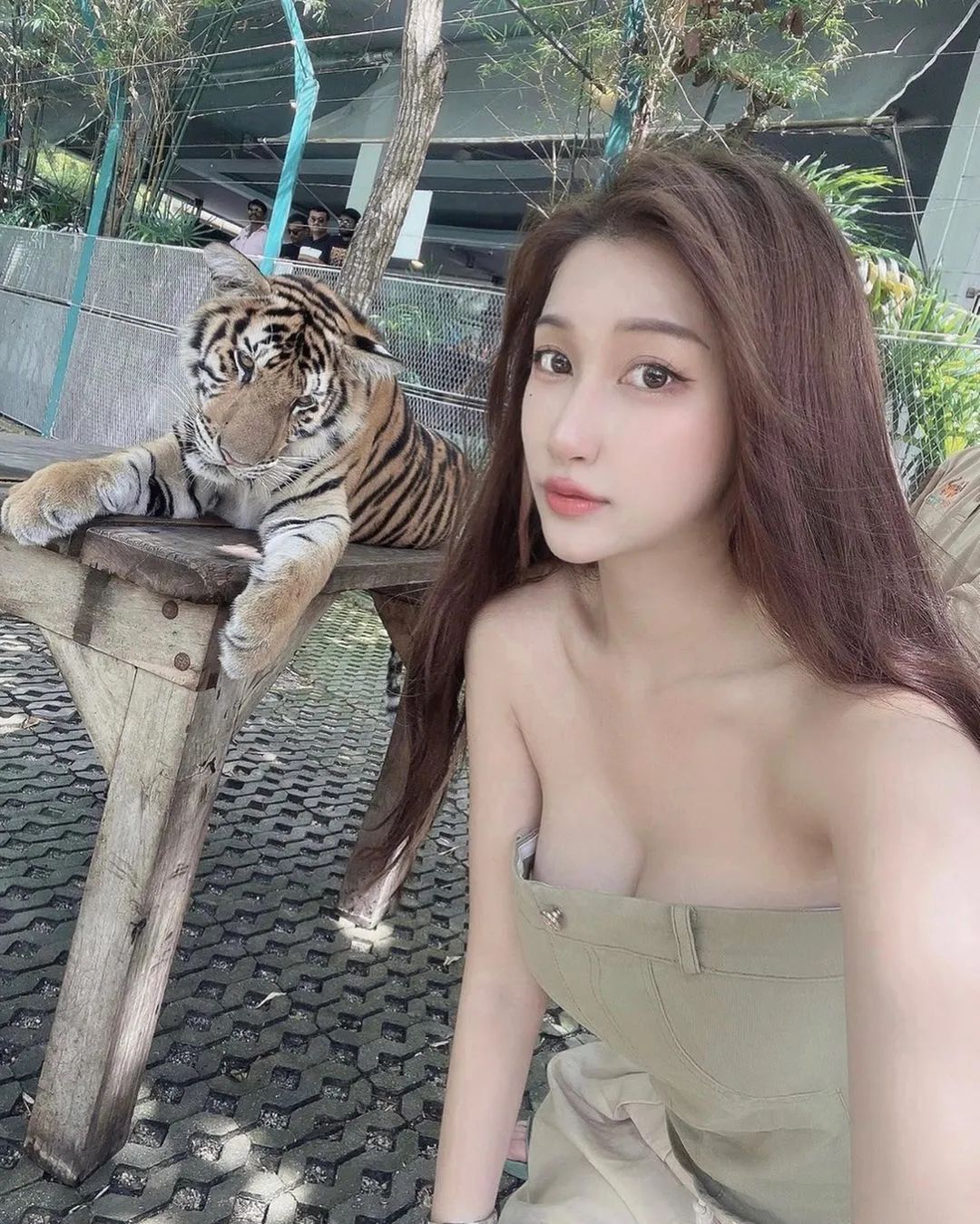 娜娜米