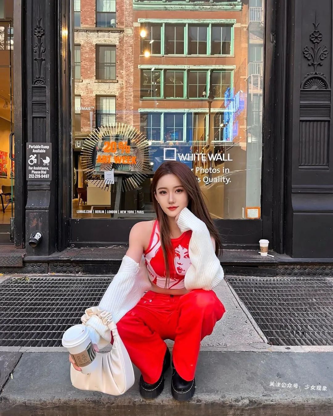 爱健身的小姐姐，这杯确实大