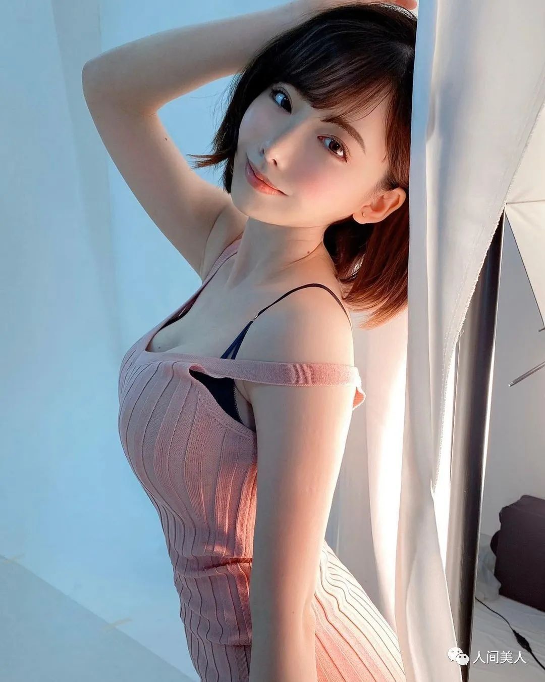 岛国美女:深田咏美