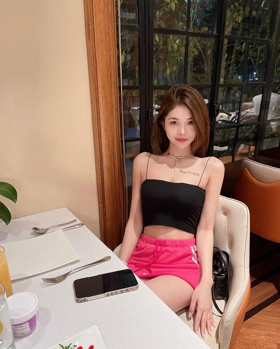 小皮裙