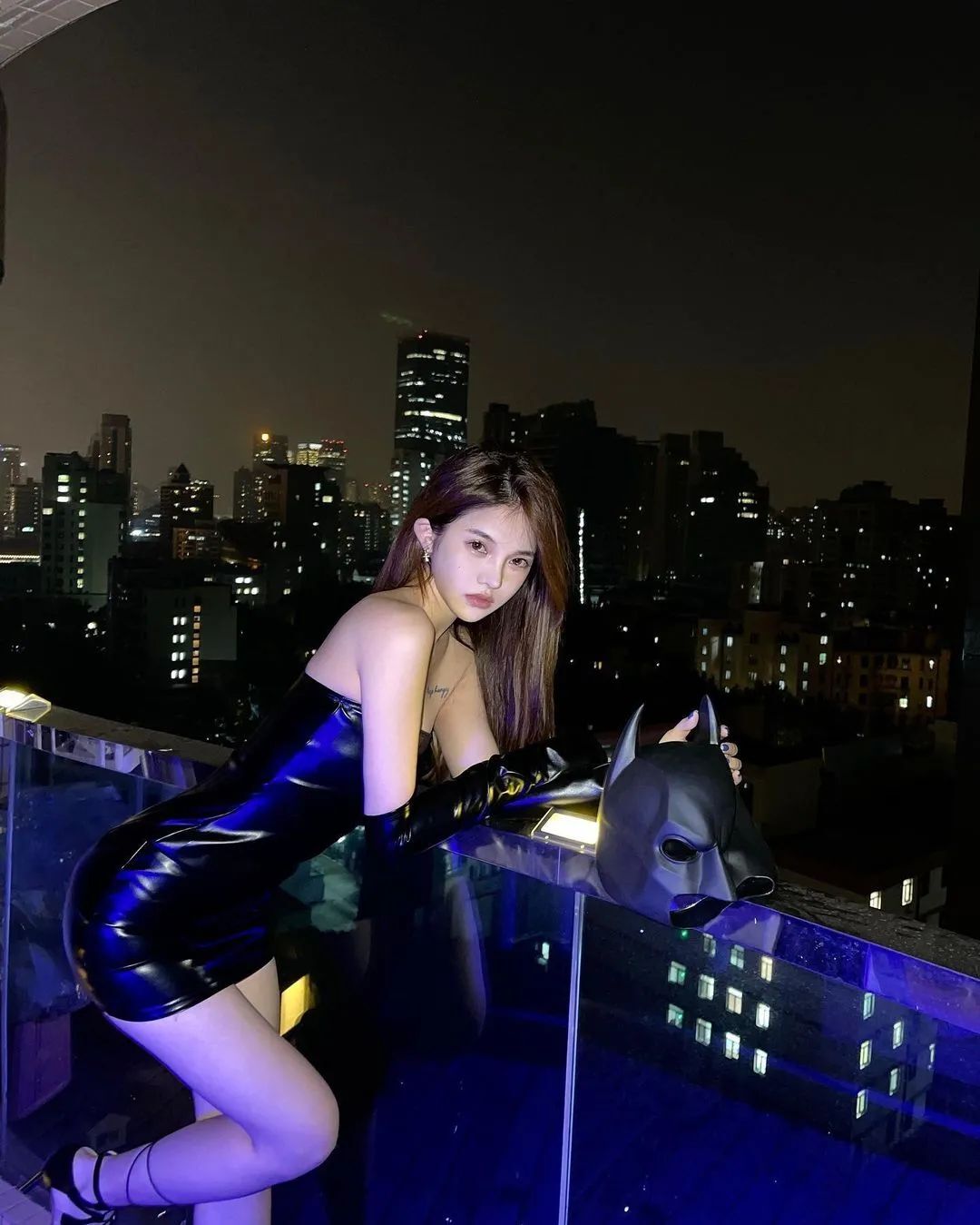 小皮裙