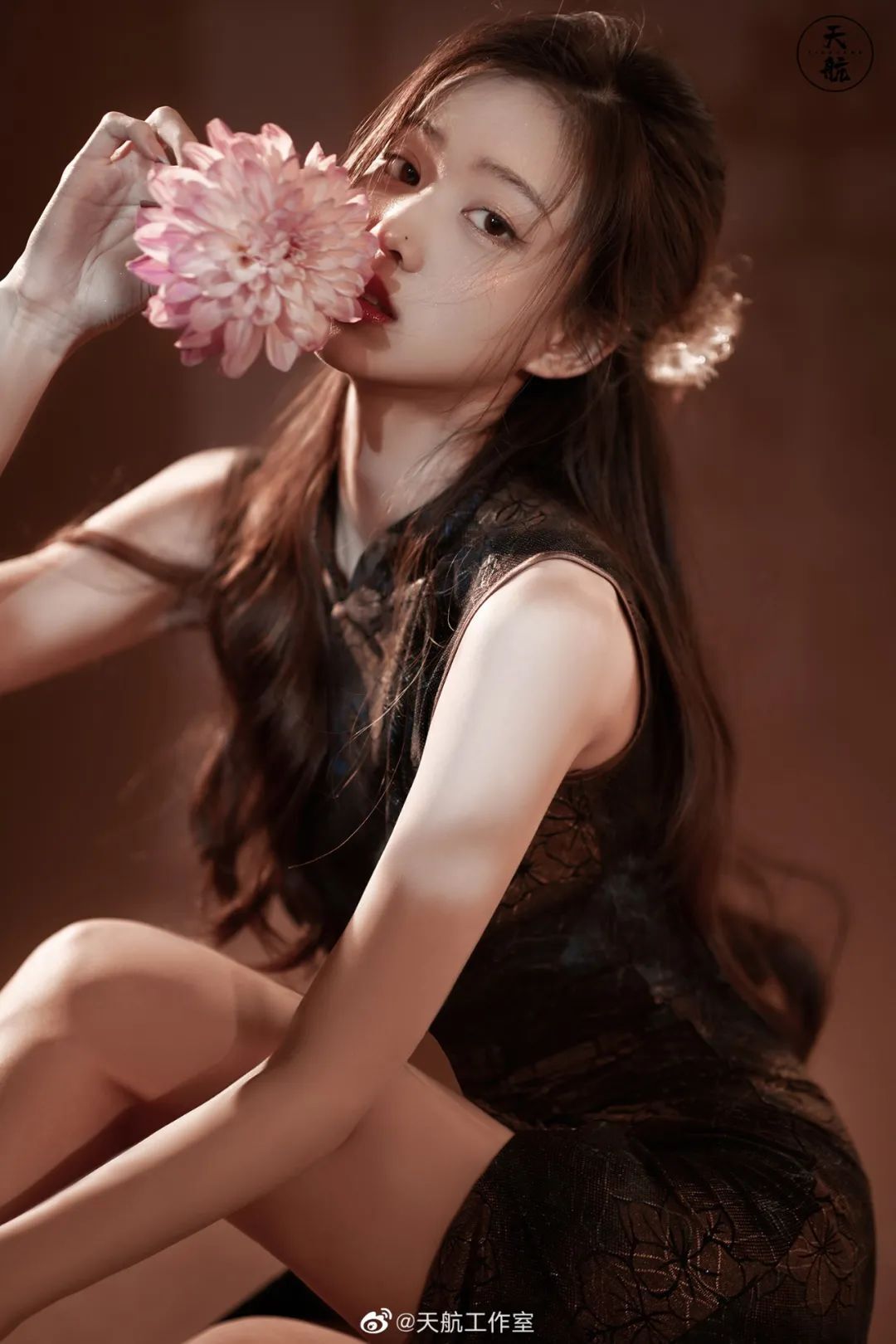 江南校花 | 世界再大，我只想与你漫步其中