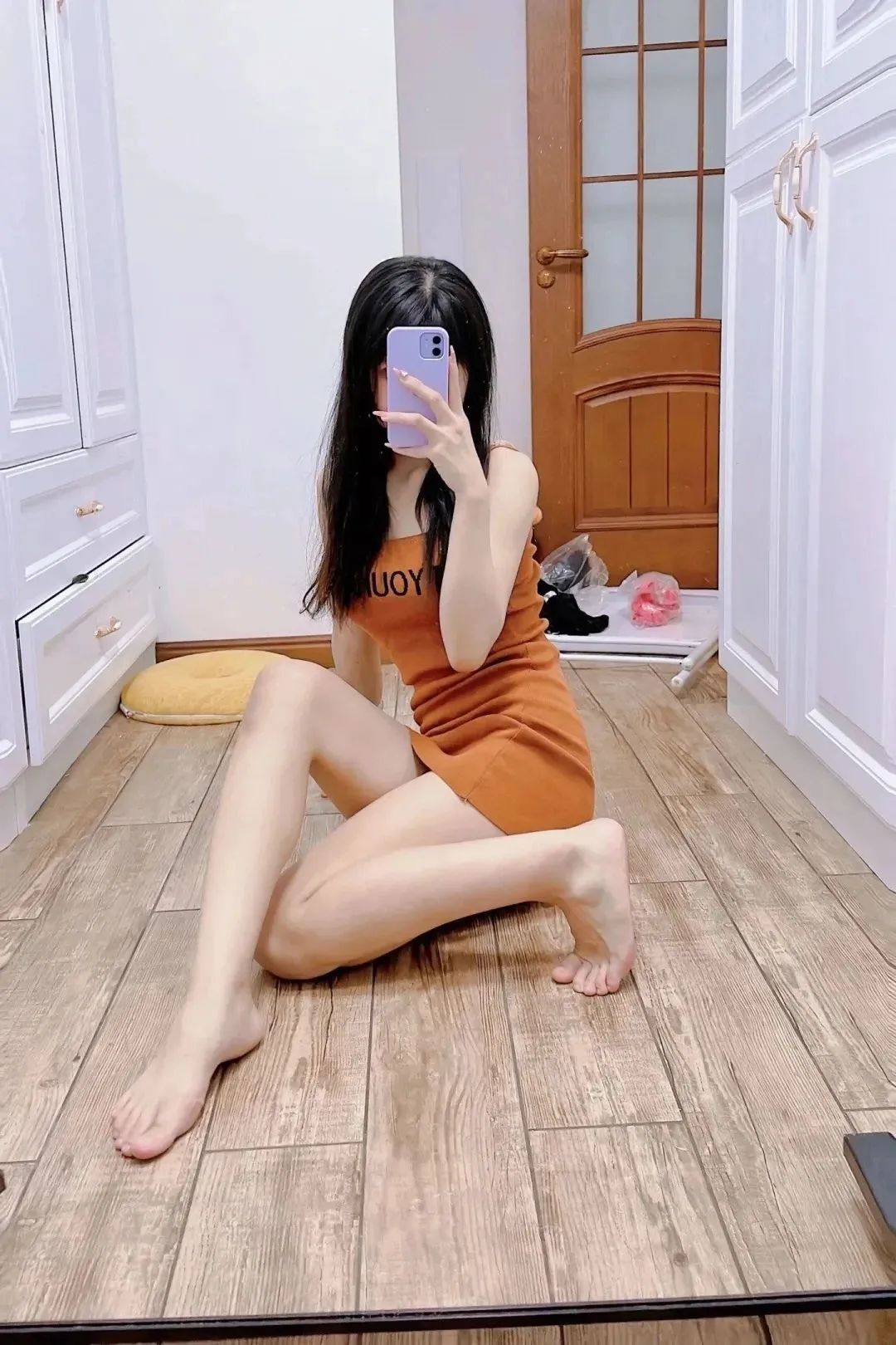 美女小姐姐~