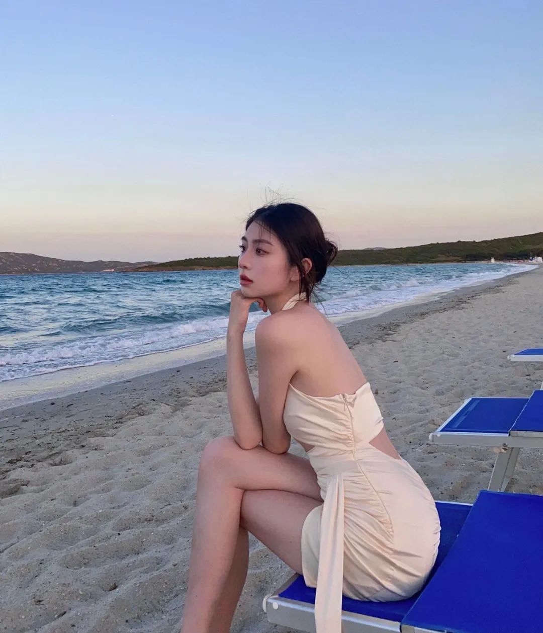 国产小众模特rolanda.xu，绝美曲线太诱人了