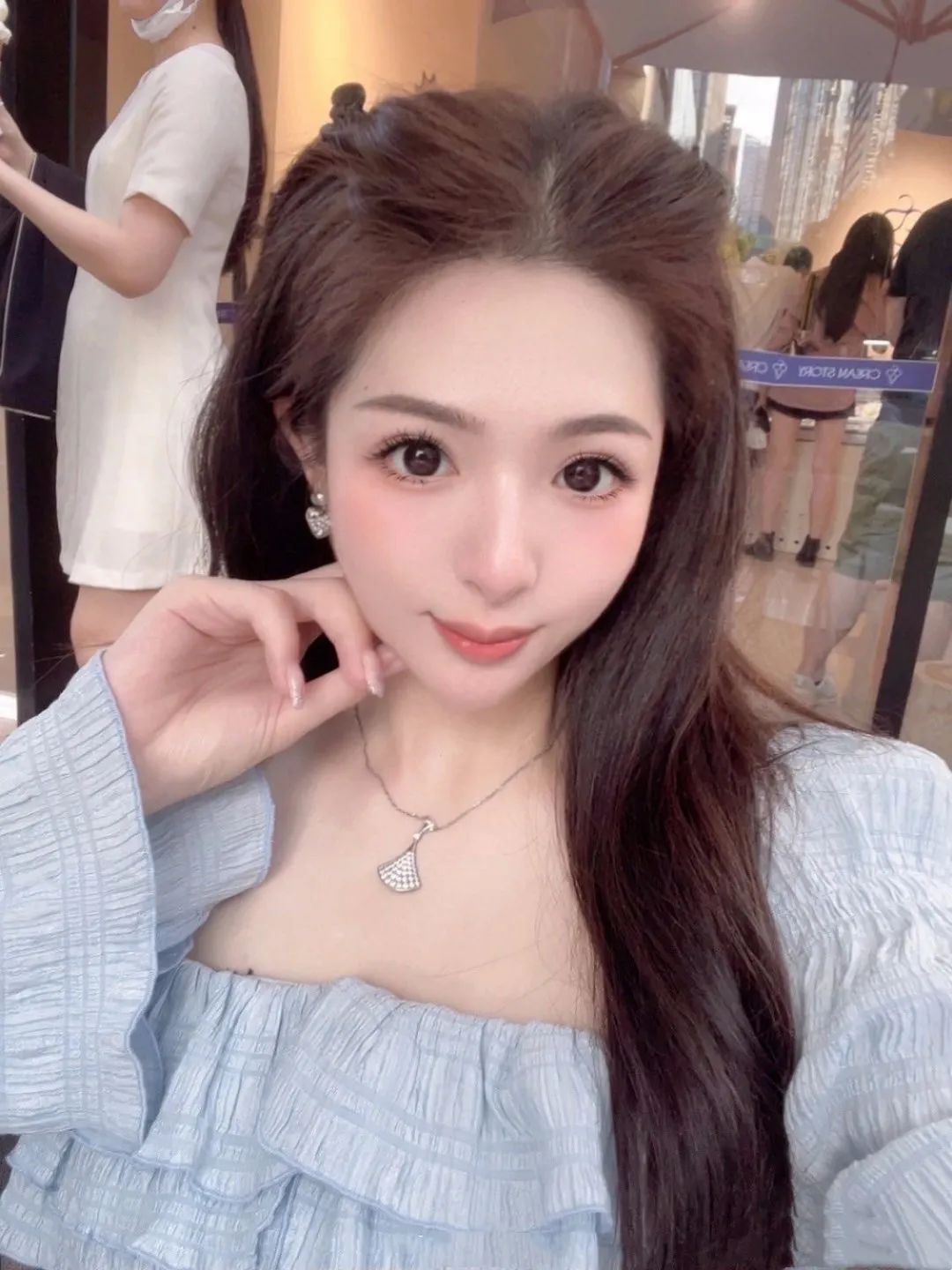 女神降临：awikaa