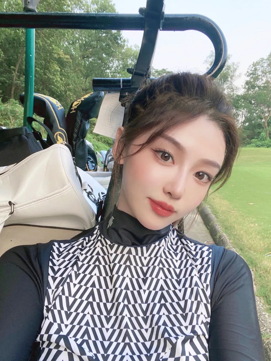 ins | 那河畔的金柳，是夕阳下的新娘...