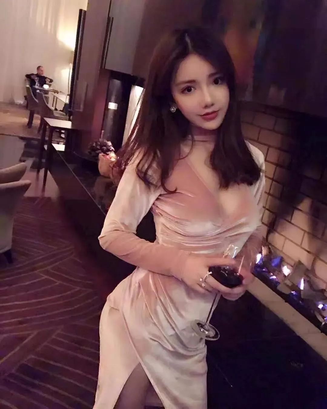 不食烟火