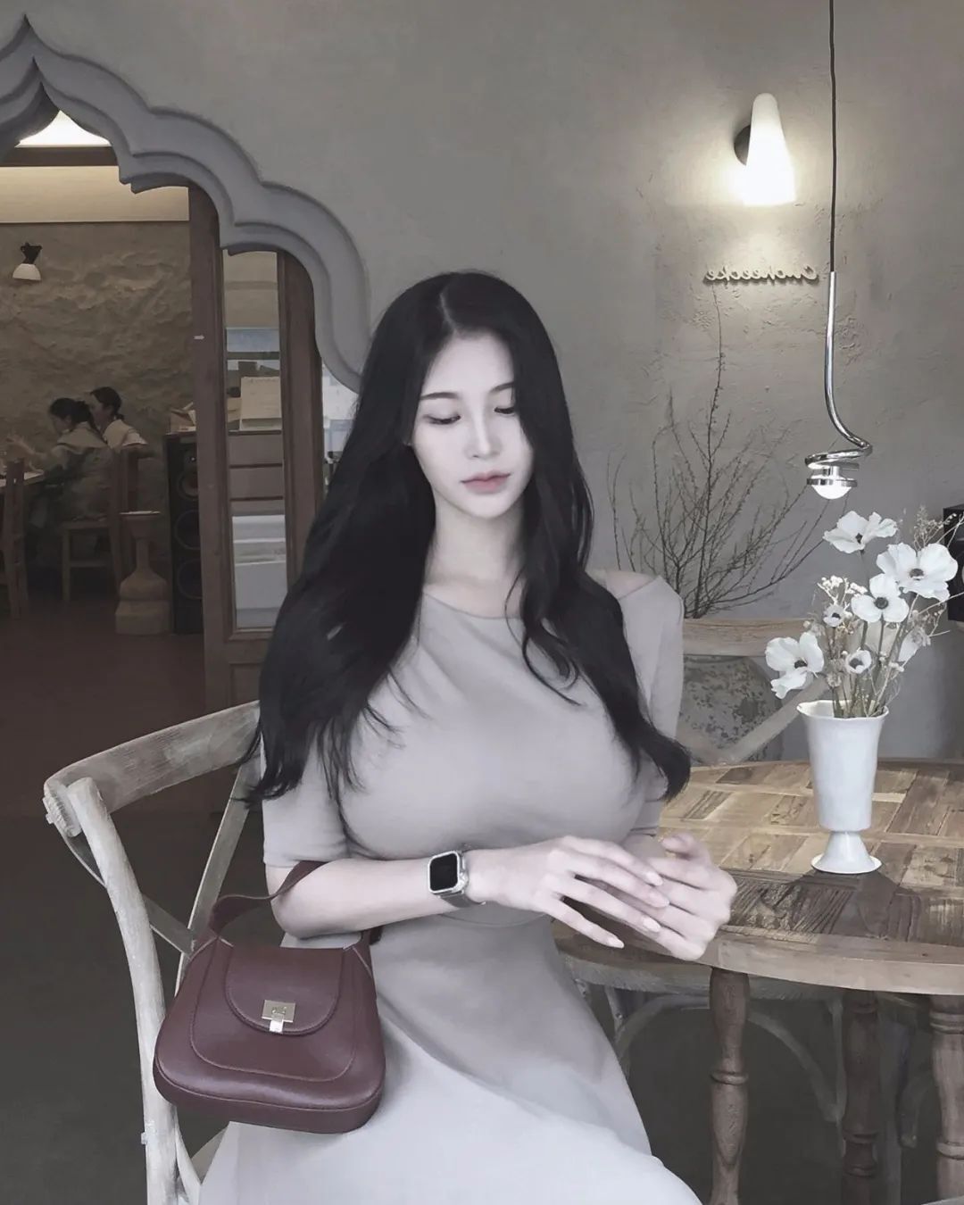 小姐姐的上围太大了吧！