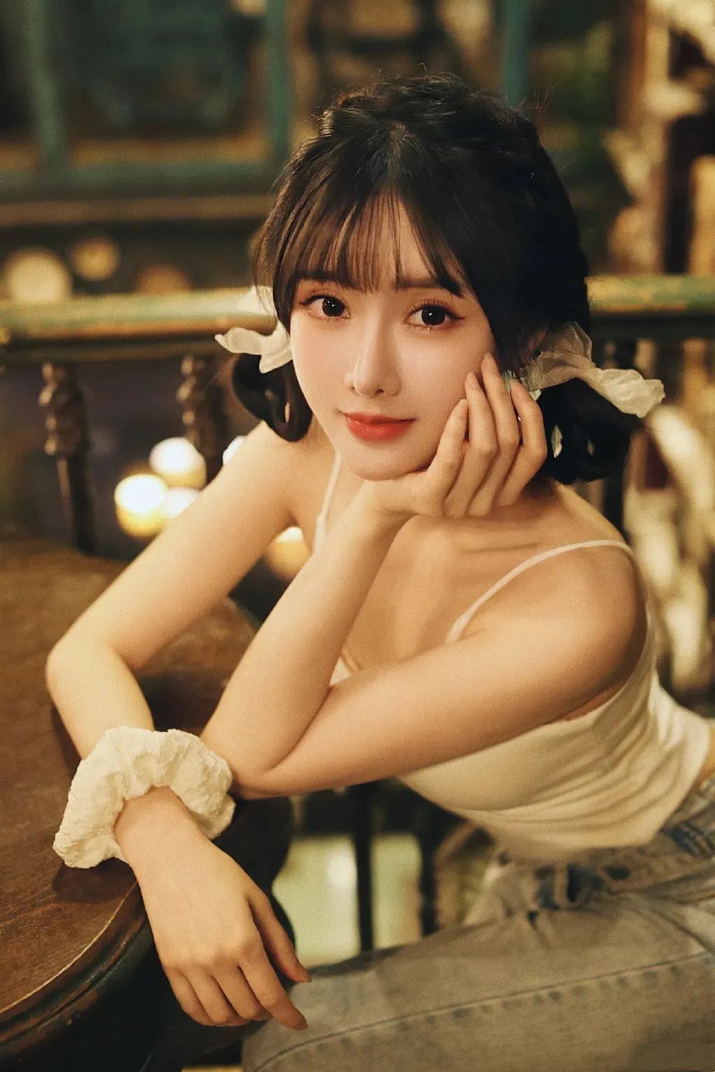 温果希，甜美的双马尾小姐姐