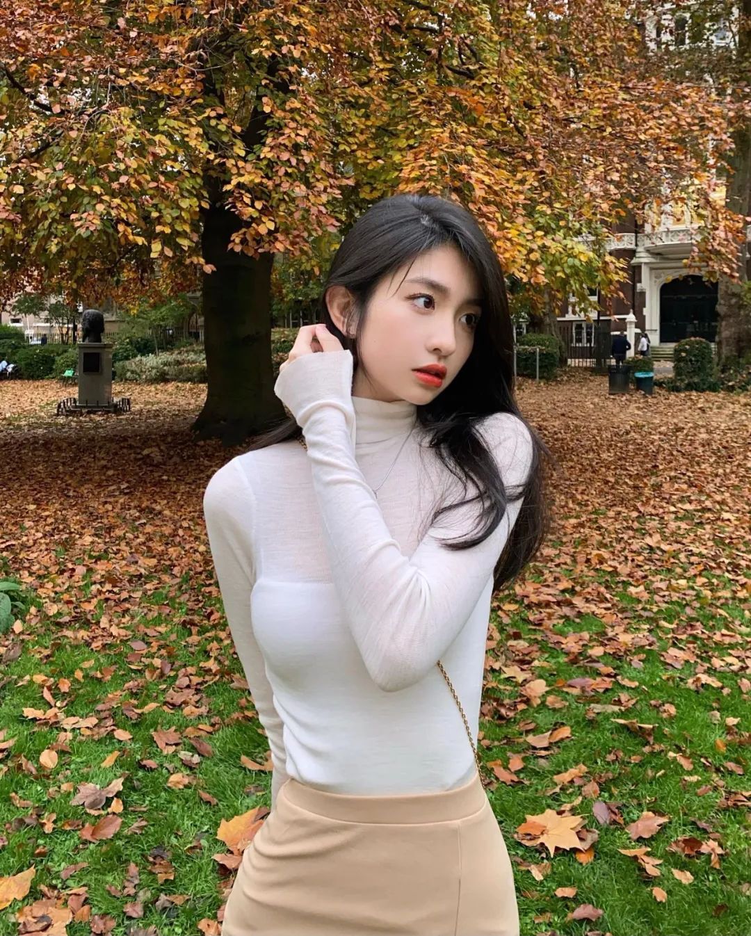 国产小众模特rolanda.xu，绝美曲线太诱人了