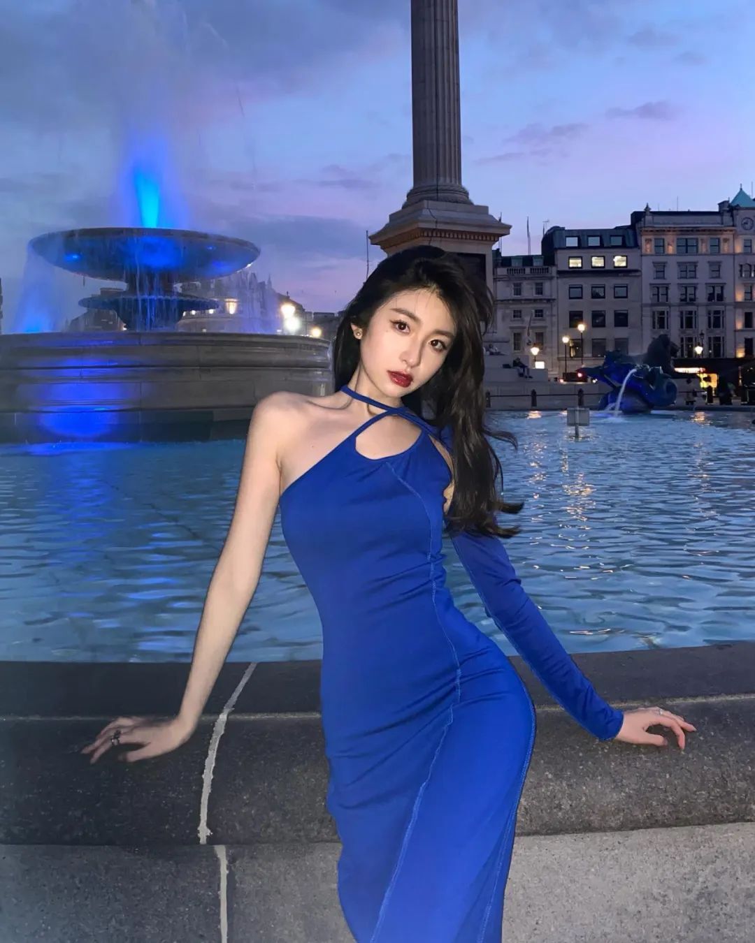 国产小众模特rolanda.xu，绝美曲线太诱人了