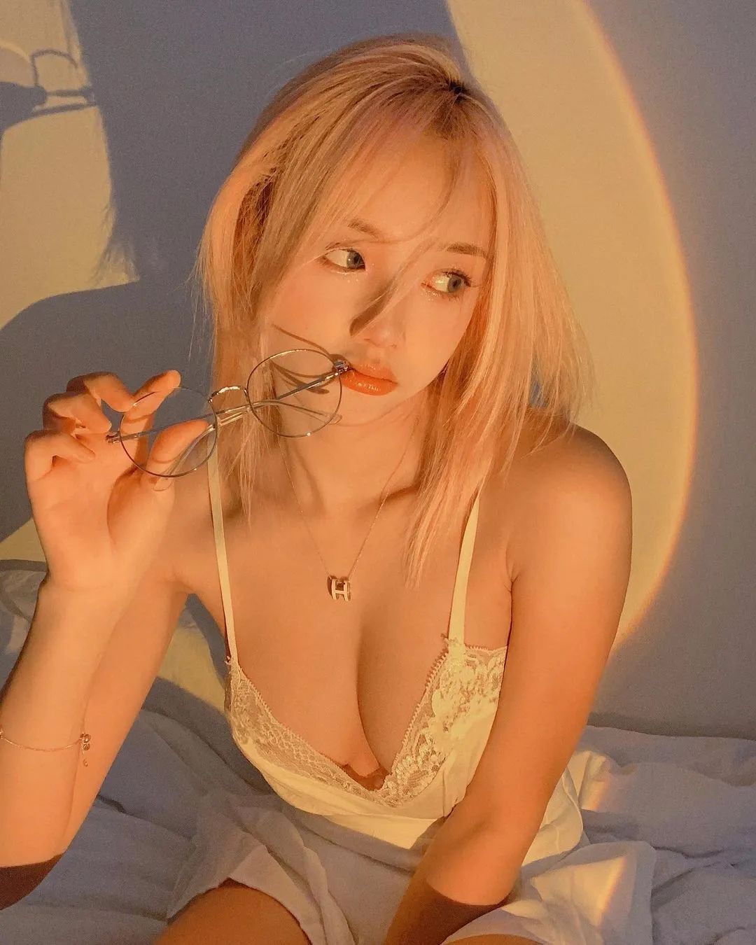 中越混血 (ins:vyvan.le)