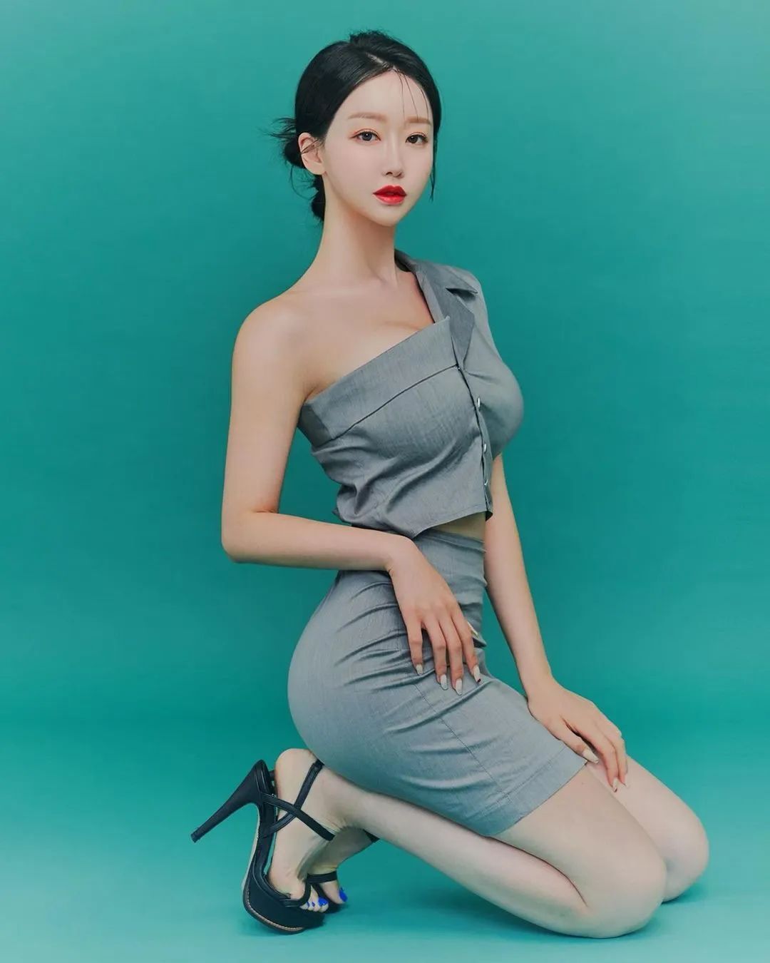 韩国模特：用颜色来抒写生活